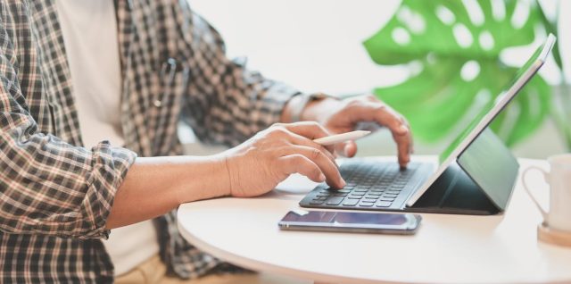 Blog: Adapting your business to a low touch economy. How can Philippine businesses pivot during and after a pandemic?