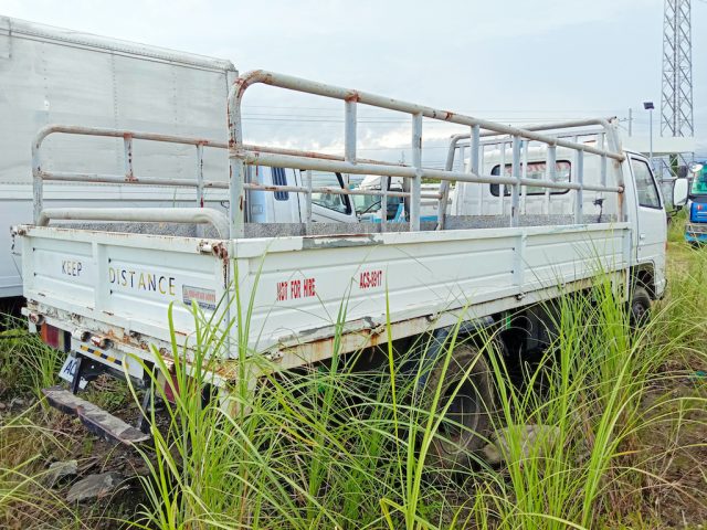 Isuzu Elf Stake Truck - Image 3