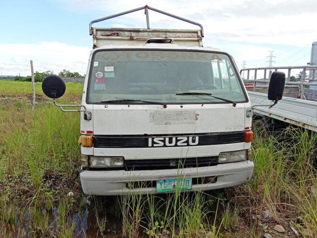 Isuzu Stake Truck - Image 4
