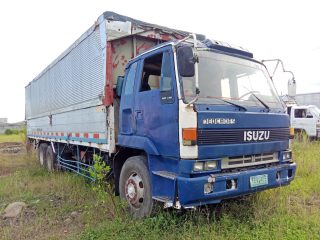 Isuzu Wing Van