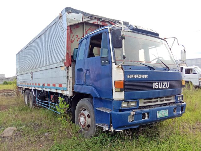 Isuzu Wing Van